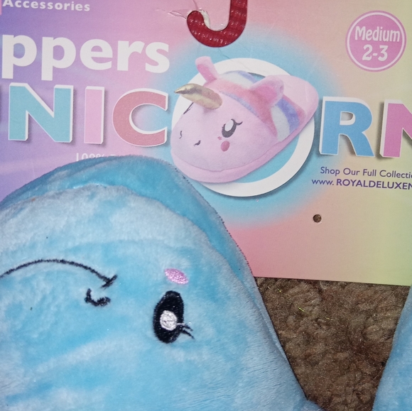 Kids Unicorn Plush Slippers - Picture 6 of 10